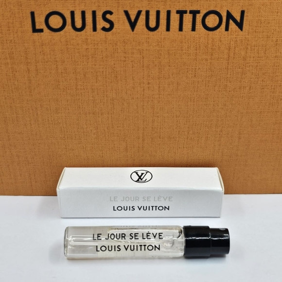 ⭐️5pc ✅️ Louis Vuitton JOUR SE LEVE FRAGRANCE - Picture 1 of 11